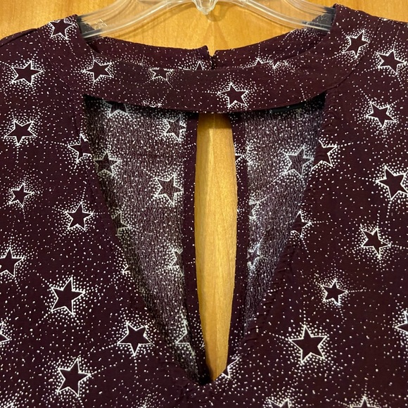 Torrid Purple Top Stars Collar Cut Out Detail Short Sleeve Shirt Plus Size 3 - Picture 2 of 8